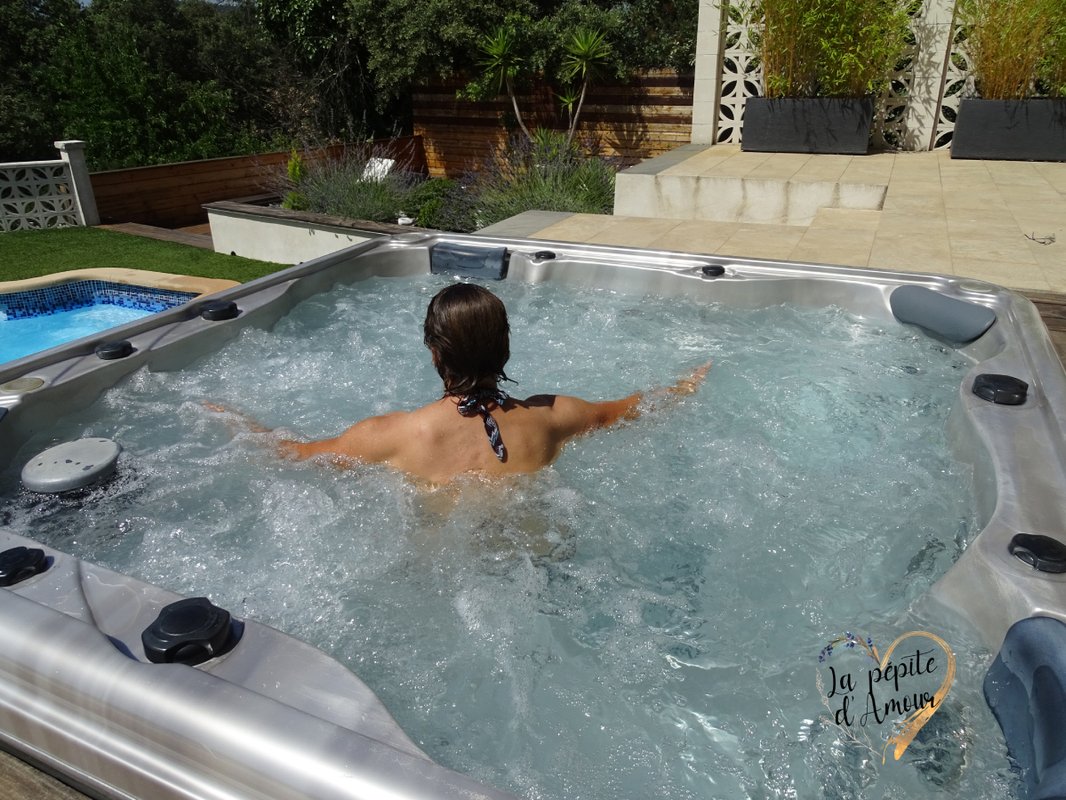 La Pépite d'Amour, villa 5* avec spa privatif, sauna, piscine privée à volonté ! à Ste Anastasie Sur Issole (4)