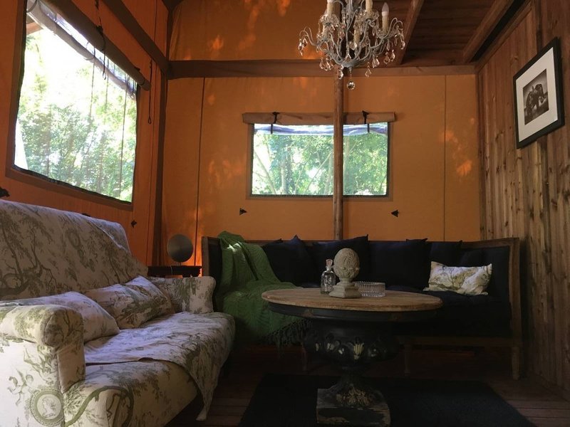 Hébergement AbracadaRoom : Tente Marie Antoinette - Image 5