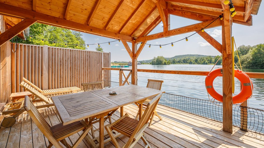 Hébergement AbracadaRoom : Cabane sur l'eau avec bain nordique - Image 6