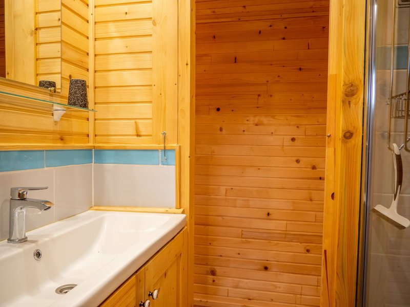 Hébergement AbracadaRoom : Roulotte Les Mésanges — Bohème Roumaine - Image 9