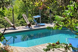 Le Mas des pots rouges