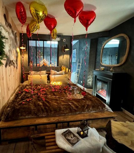 Hébergement AbracadaRoom : Chalet Romantique Spa & Ciné Privé / 10 min centre - Image 28