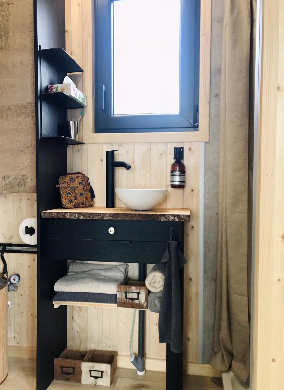 Tiny House Morvan, en pleine nature à  2h de Paris à Bussières (9)