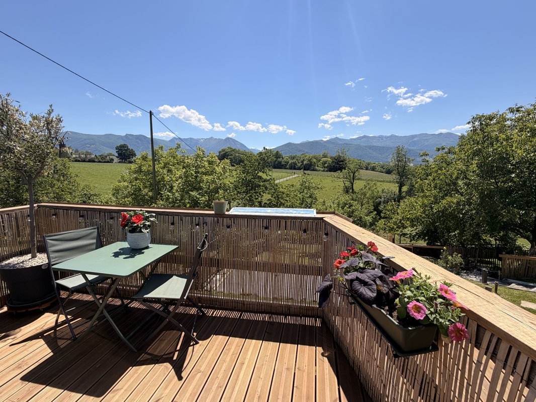 Le dôme avec spa privatif et vue sur les Pyrénées à Asson (26)
