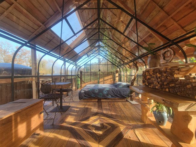 Hébergement AbracadaRoom : Le refuge d'Elrond et son bain nordique - Image 1