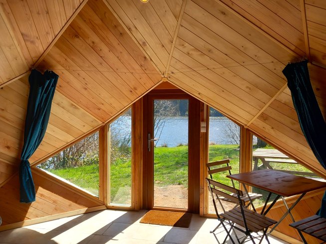 Hébergement AbracadaRoom : Cabane 'Noisette' au bord d'un lac - Image 4