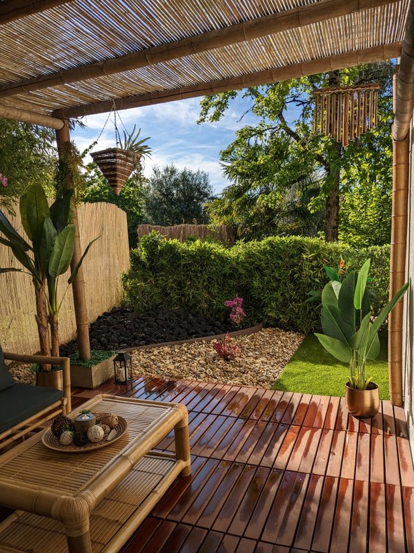 Nuit insolite avec Spa, sauna et jardin privatifs immersion en AMAZONIE à Le Passage D'agen (35)