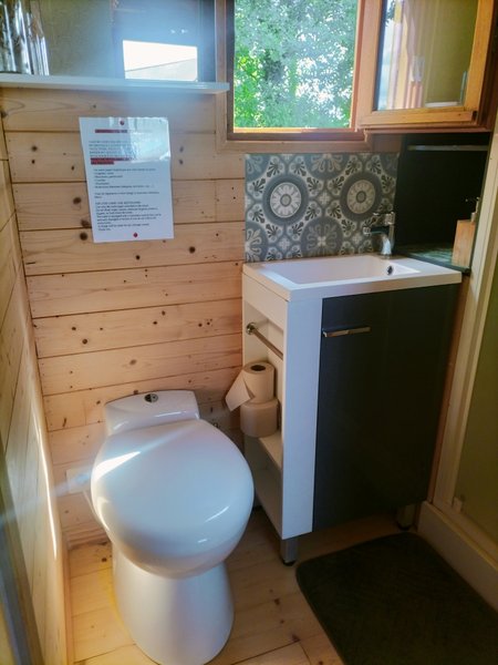 Hébergement AbracadaRoom : La Roulotte de Jane - Image 14