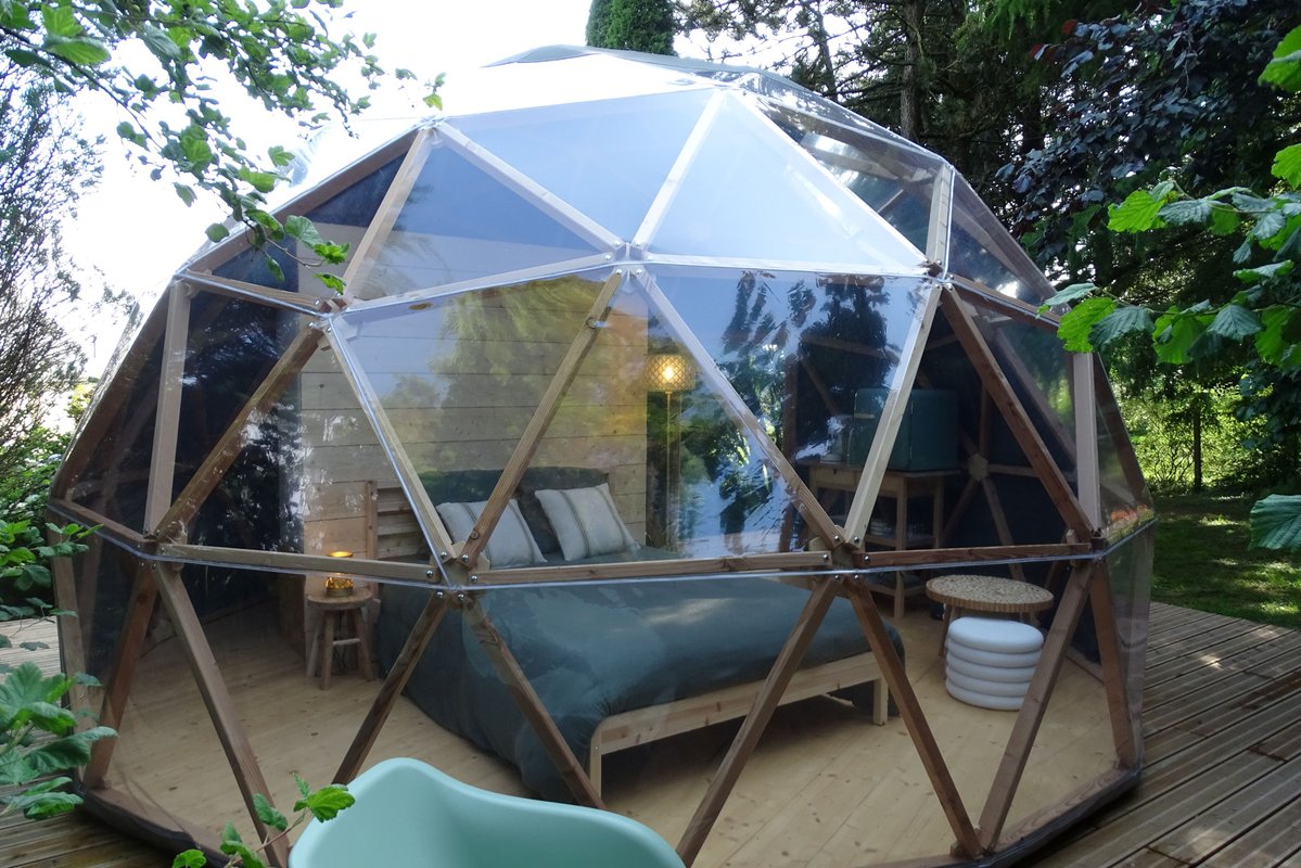 La Bulle Dôme Premium de la Parenthèse Insolite & son bain nordique à Dialan Sur Chaine (3)
