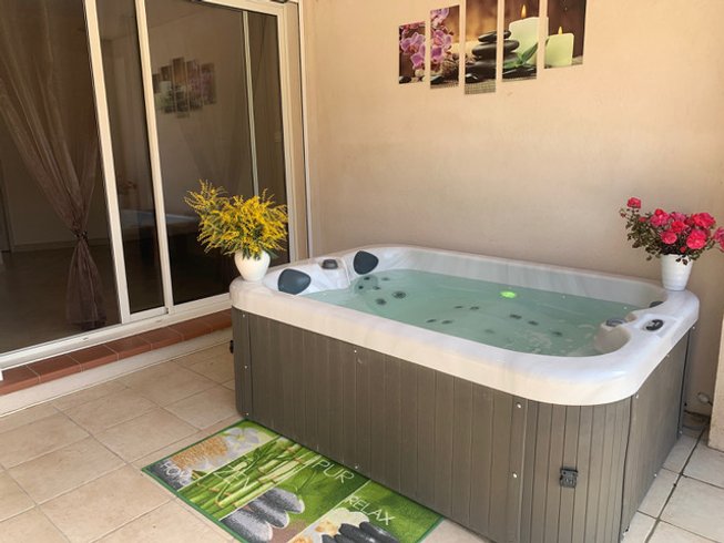 Hébergement AbracadaRoom : Roulotte "La Pinède" & Spa/Sauna privatisable - Image 13
