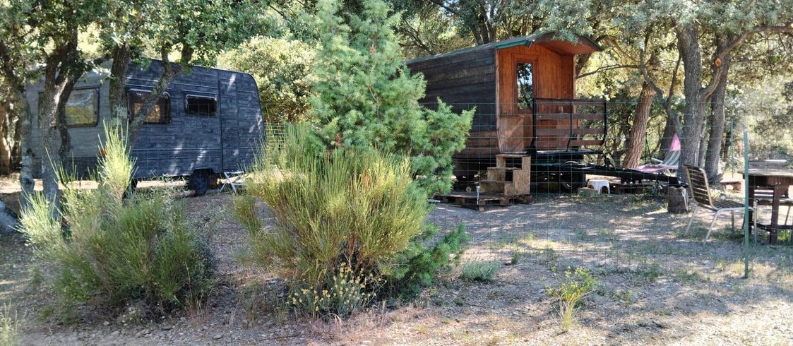 Hébergement AbracadaRoom : Roulotte connexion au vivant - Image 1