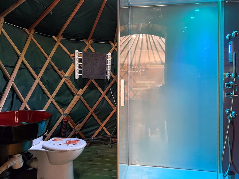 Hébergement AbracadaRoom : La Love Yourte - Image 16