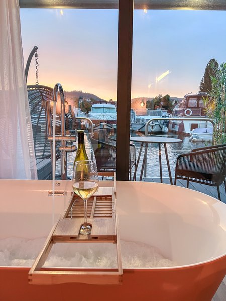 Hébergement AbracadaRoom : Suite flottante Supérieure Lit king-size Balnéo - Image 4