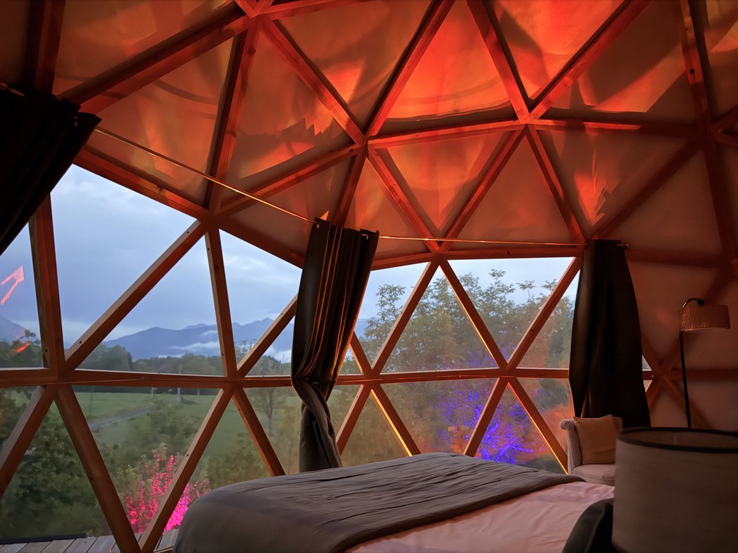Le dôme avec spa privatif et vue sur les Pyrénées à Asson (22)