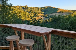 Cabane sur pilotis Cantal