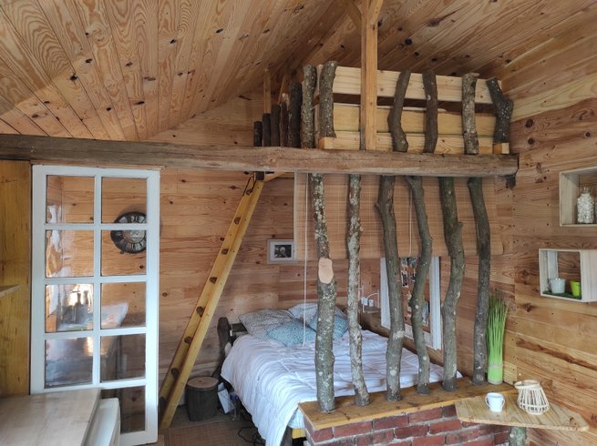 Hébergement AbracadaRoom : Maisonnette perchée dans les arbres tout équipée - Image 4