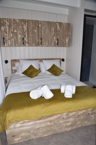 Hébergement AbracadaRoom : BRENNUS & Bain à remous - Image 4