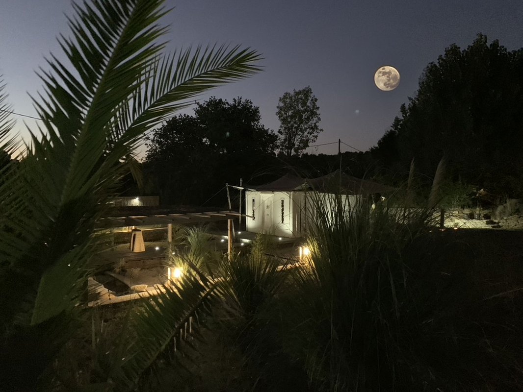 Spirit of Bali, Lodge insolite & luxe avec  SPA privatif à Saint Julien Le Montagnier (70)