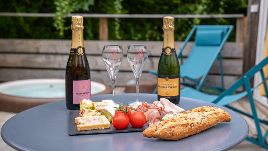 Hébergement AbracadaRoom : Le Carré d’étoiles & SPA - Image 5