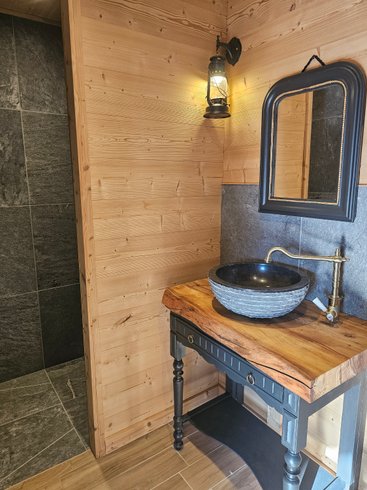 Hébergement AbracadaRoom : Cabane Hulotte & bain nordique - Image 10