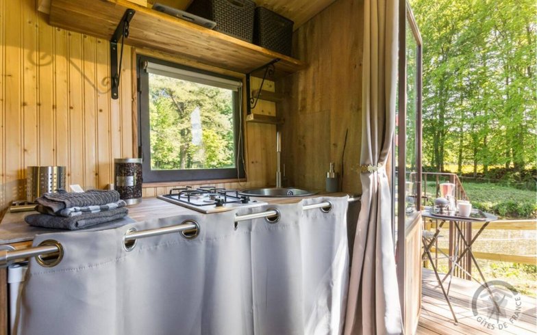 Hébergement AbracadaRoom : La roulotte d'Elise & Bain nordique - Image 14