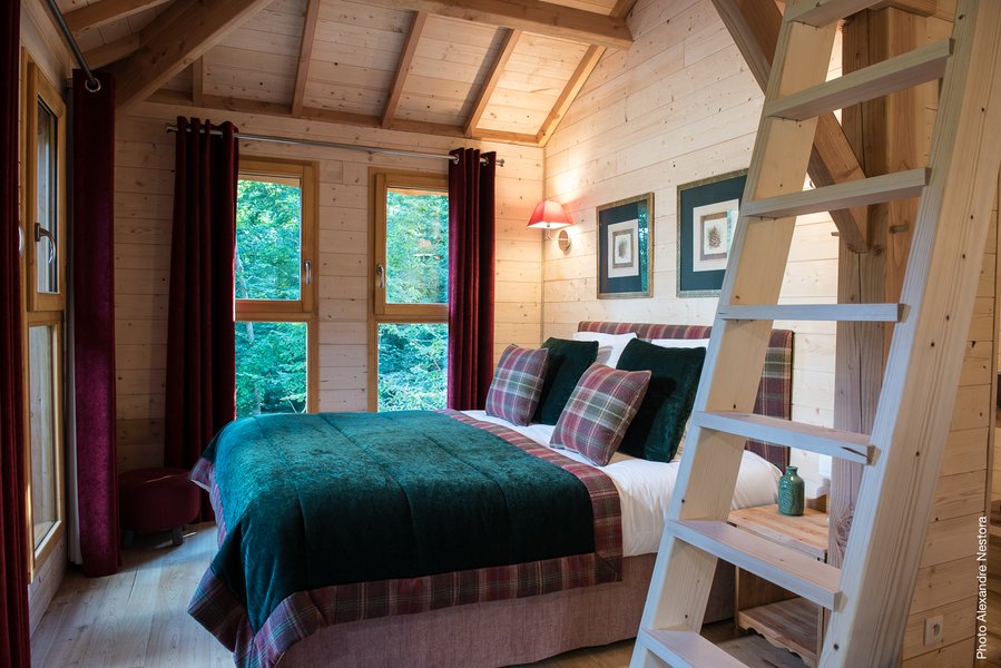 chambre parentale-cabane dans les arbres-séjour insolite en famille-centre-abracadaroom