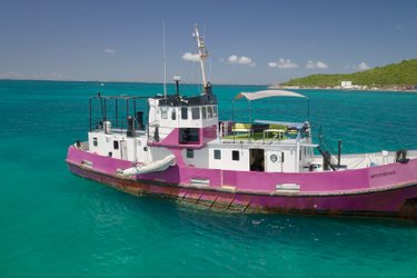 Séjour insolite en Bateau à SAINT-MARTIN (SXM) à Marigot (1)