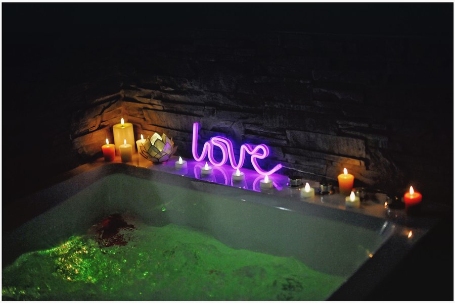 La suite 7ième ciel ÉTOILÉ, SPA XXL, 5 min du centre — photo 2