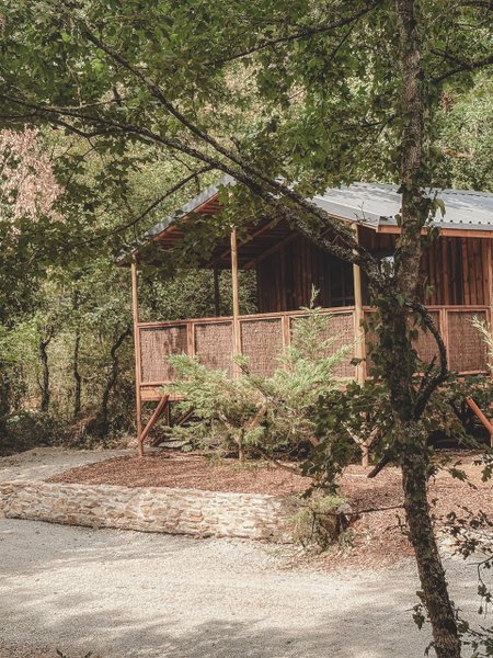 Hébergement AbracadaRoom : Cabane Tèrra - Lodge sur pilotis au cœur de la nature, calme & bien-être, réservé aux adultes • linge & ménage inclus • climatisation réversible • cuisine équipée - Image 19