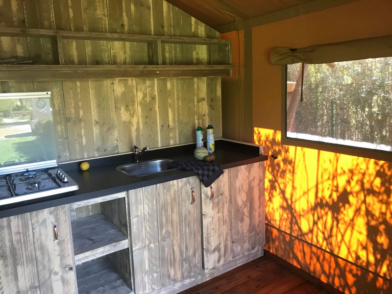 Hébergement AbracadaRoom : Tente Woody Safari & Spa - Image 6