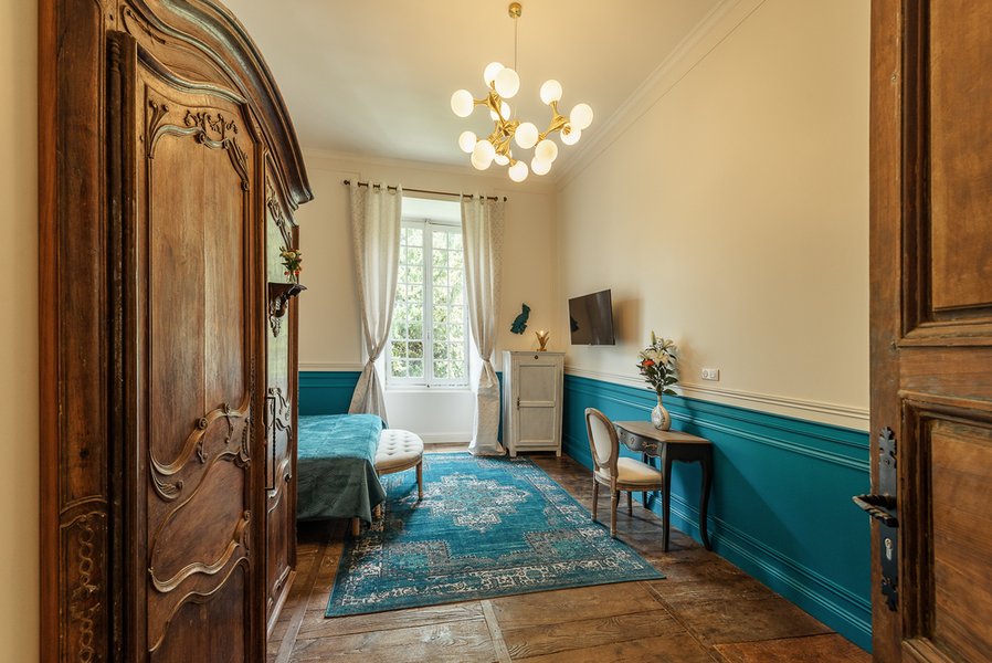 Hébergement AbracadaRoom : Manoir de Laroque Delprat - Chambre deluxe Ania - Image 2