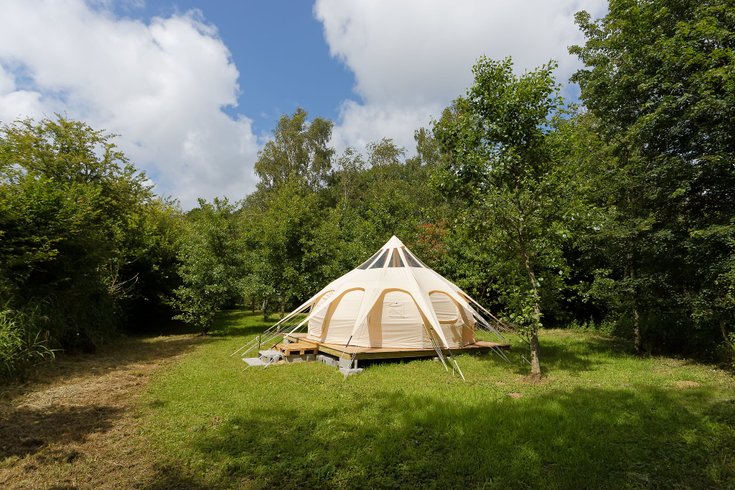 Hébergement AbracadaRoom : Tente Lotus & bain nordique partagé - Image 1