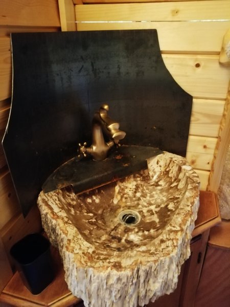 Hébergement AbracadaRoom : La Chaumière magique des Elfes et son escape game - Image 23