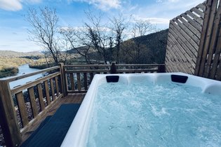 Cabane sur pilotis Ain