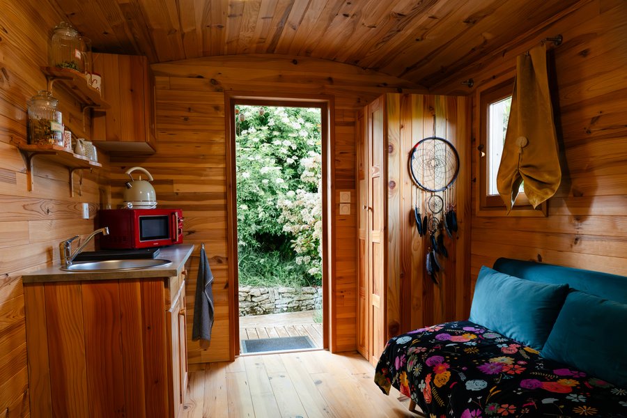 Hébergement AbracadaRoom : Roulotte la Clé du Luberon & SPA - Image 26