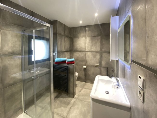 Hébergement AbracadaRoom : La Chambre aux Bouteilles - Expérience oenologique - Image 6