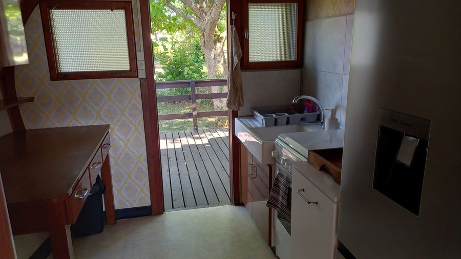 Hébergement AbracadaRoom : L'insolite Tonneau Creusois des années 70 - Image 13