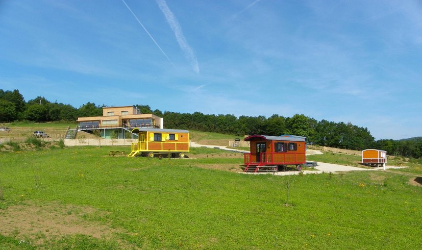 Hébergement AbracadaRoom : Roulotte-Gîte - Image 12