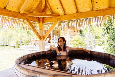 La Cabane Indonésienne & Spa privatif à Le Nizan (3)