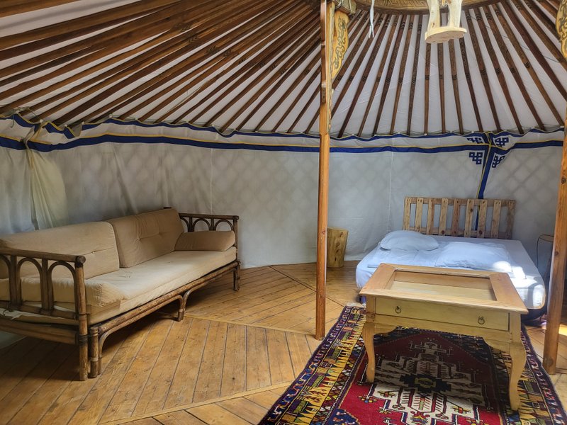 Hébergement AbracadaRoom : Yourte traditionnelle - Image 4