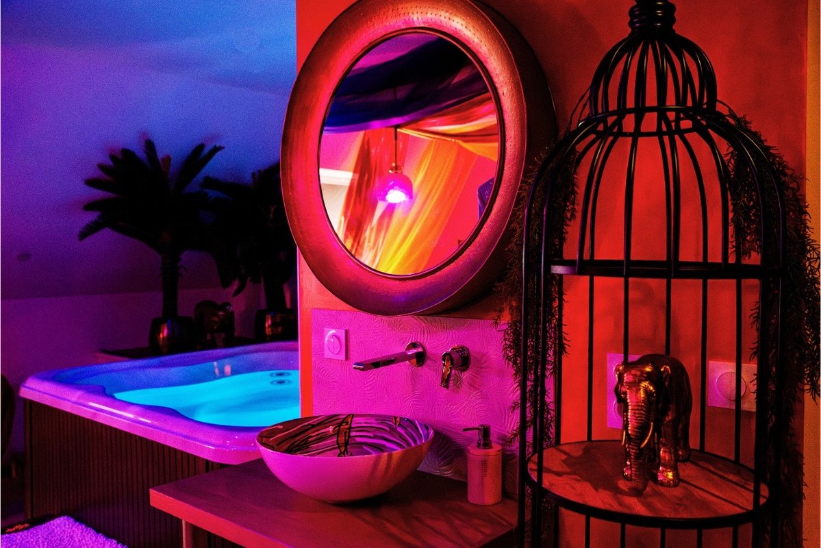 Suite Romantique le secret de Kama avec spa, sauna et douche bien être à Zuydcoote (4)