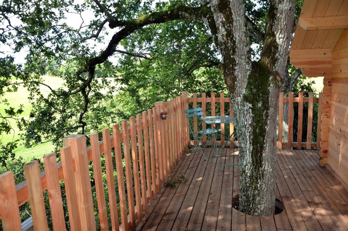 cabane forestiere terrasse 1