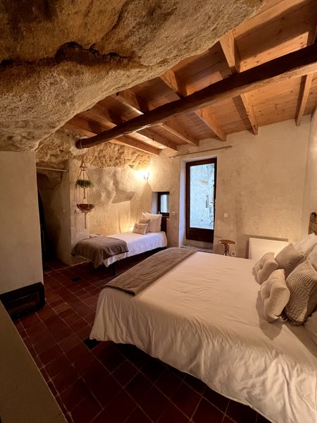 Hébergement AbracadaRoom : Entre Nous - Au Troglo & Spa - Image 23