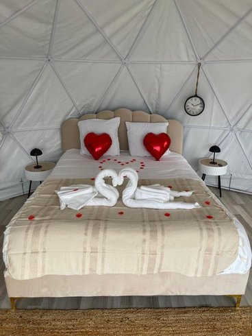 Hébergement AbracadaRoom : Le Dôme romantique du lac de la Cadie & Spa - Image 16