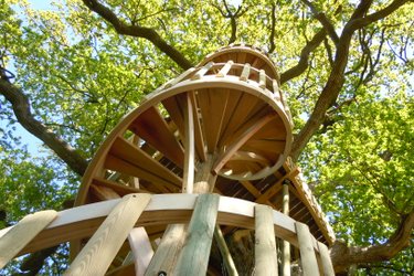 escalier-cabane-ocharmes-bernardiere