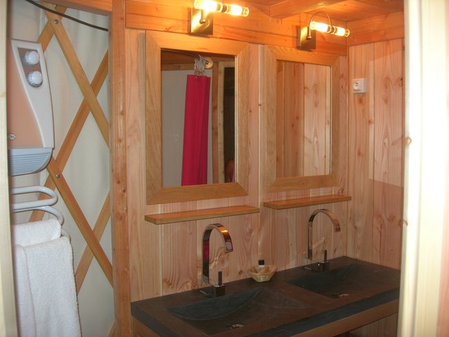 Hébergement AbracadaRoom : Yourte Moderne - Image 11