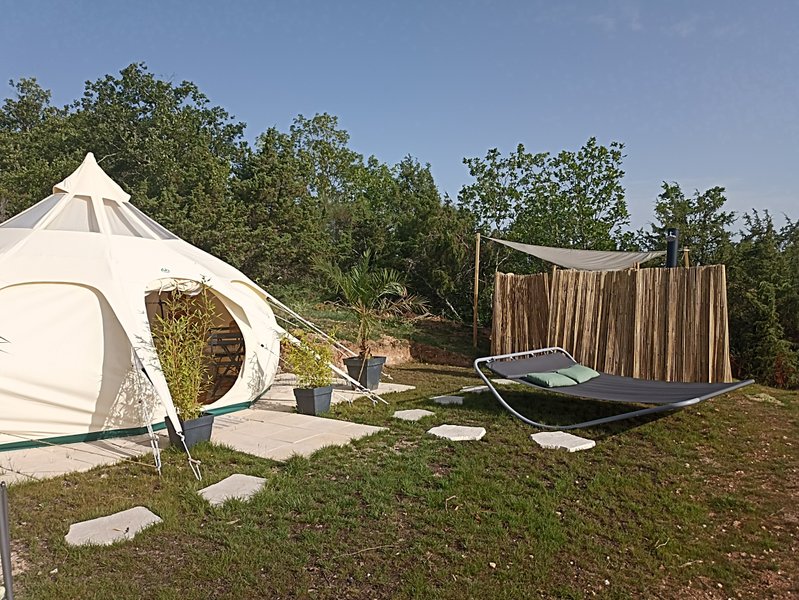 Hébergement AbracadaRoom : Tente lotus insolite - Image 12