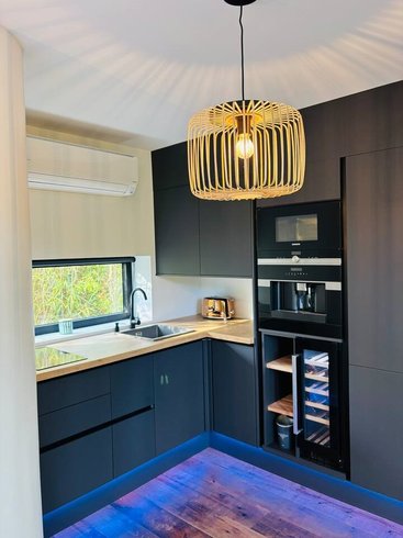 Hébergement AbracadaRoom : Lodge haut de gamme & bain nordique privatif au bord du Canal de Briare à 1h15 de Paris - Image 11