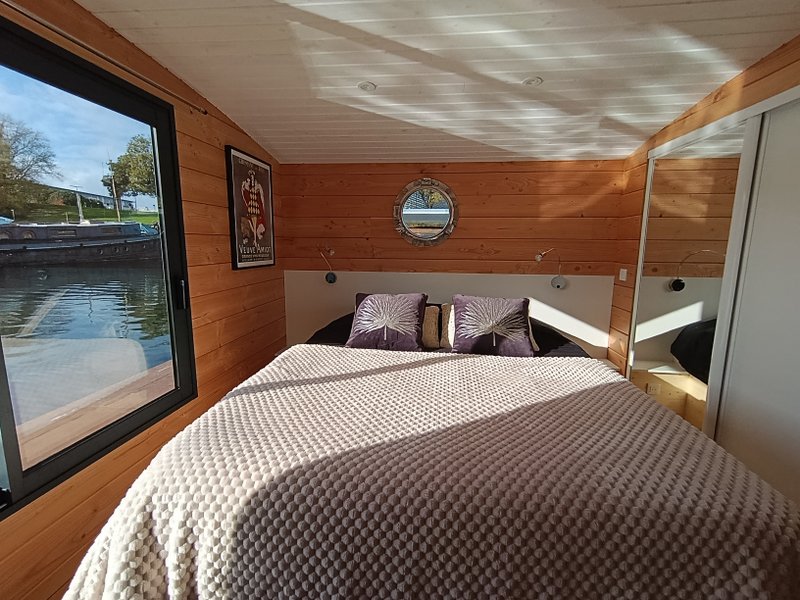 Hébergement AbracadaRoom : La Toue Vent d'Anjou - Image 8