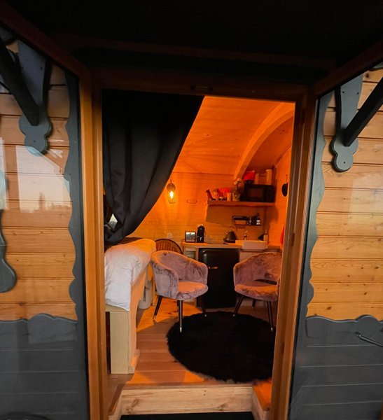 Hébergement AbracadaRoom : Roulotte Spa Kamadéva - Image 7